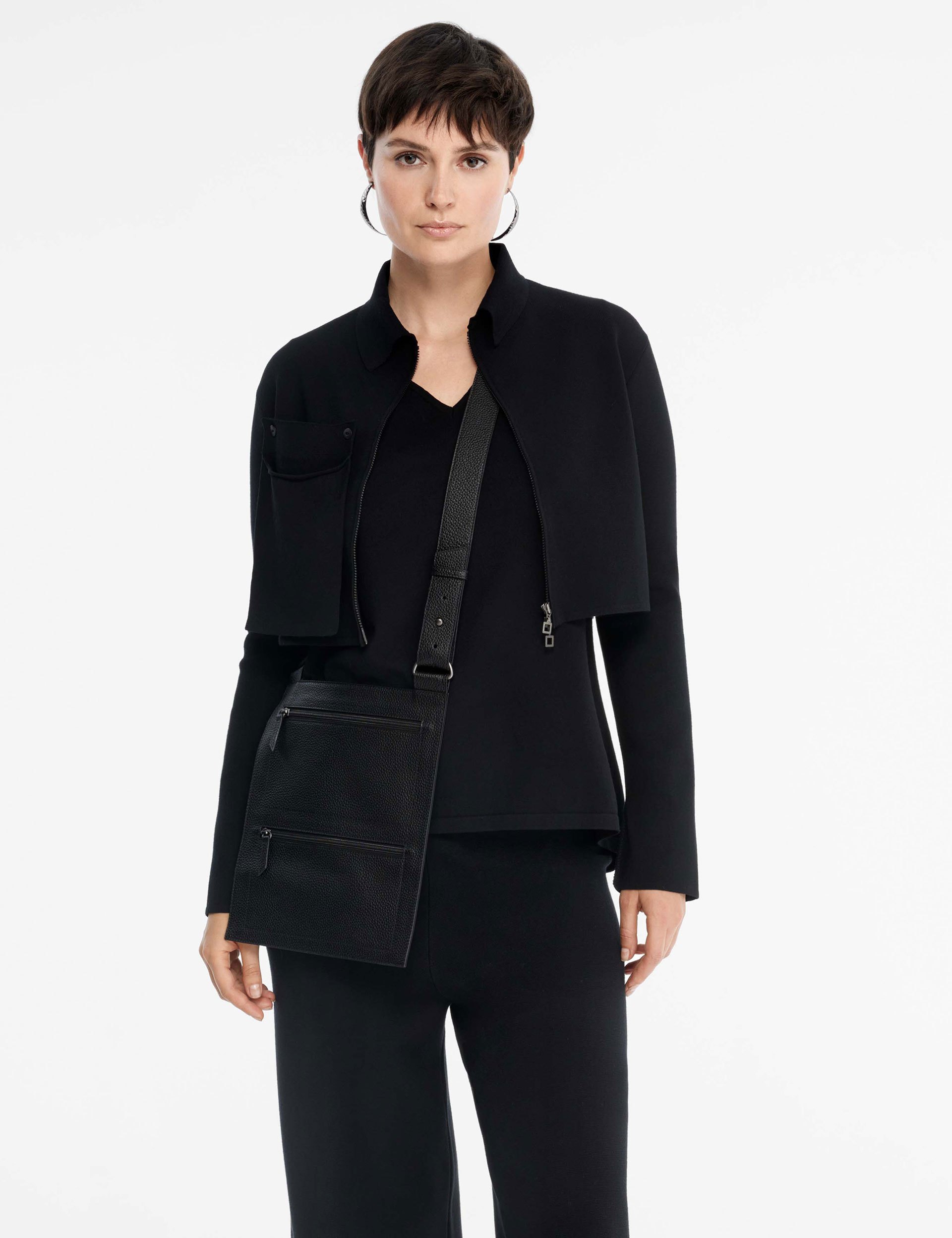 �������� Sarah Pacini 23211039