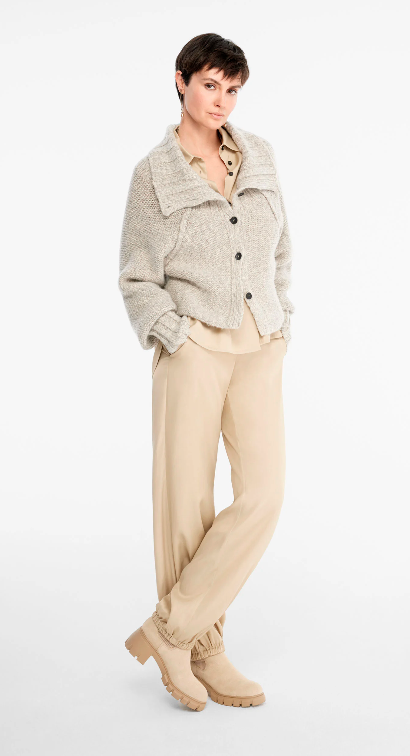 ����� 23 11 Sarah Pacini