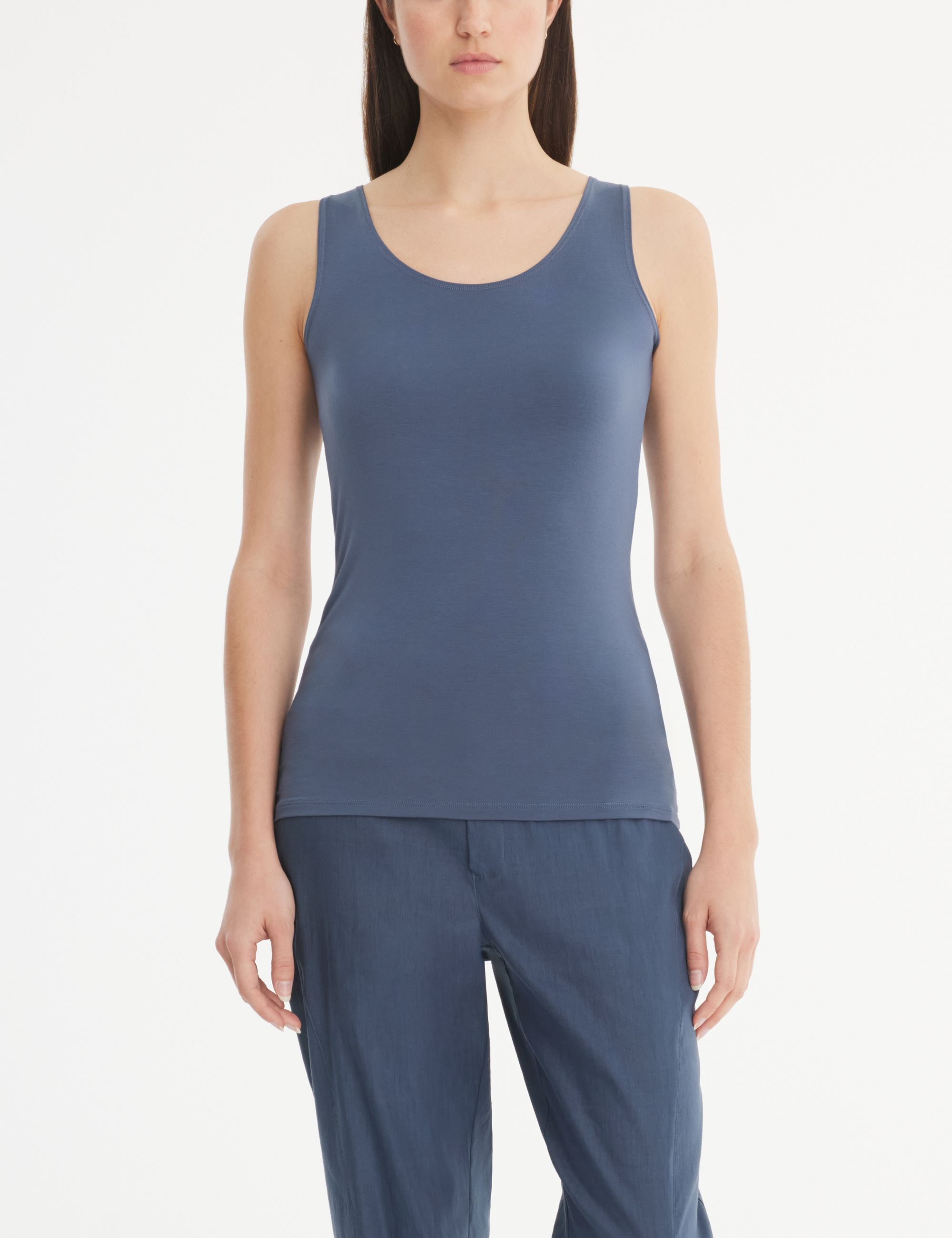 ��� Sarah Pacini 2411250442